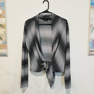 Tempted Hearts- Swing Jacket, Outerwear Black & White - SIZE XL